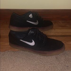 Nike Janoski